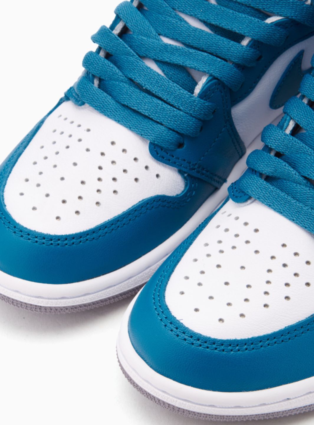 Air Jordan 1 Retro High OG True Blue