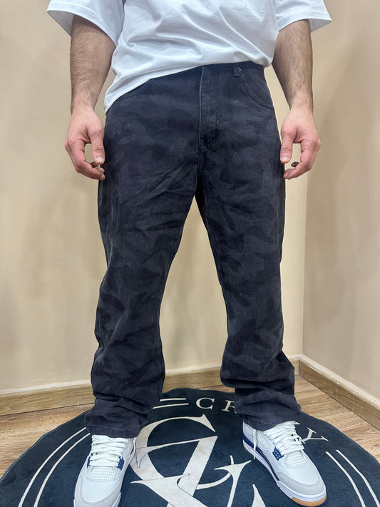 Jeans baggy mimetico